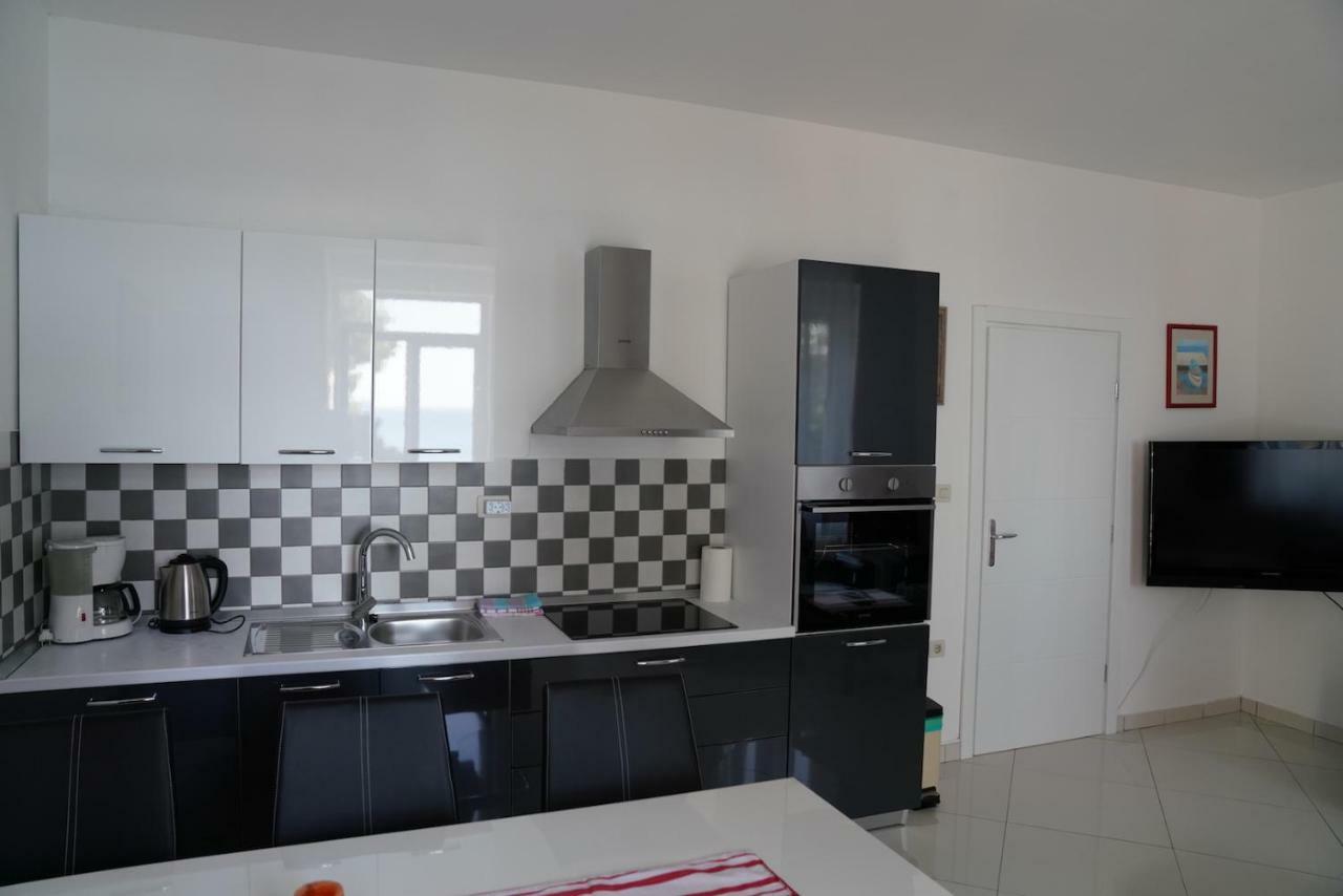 Sesar Apartments Krk - No. 2 Vinko 크르크 외부 사진
