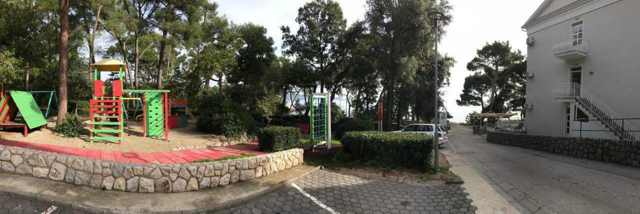 Sesar Apartments Krk - No. 2 Vinko 크르크 외부 사진